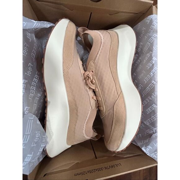 Lululemon Women's CrossCity Sneaker 10.5 - Picture 3 of 7